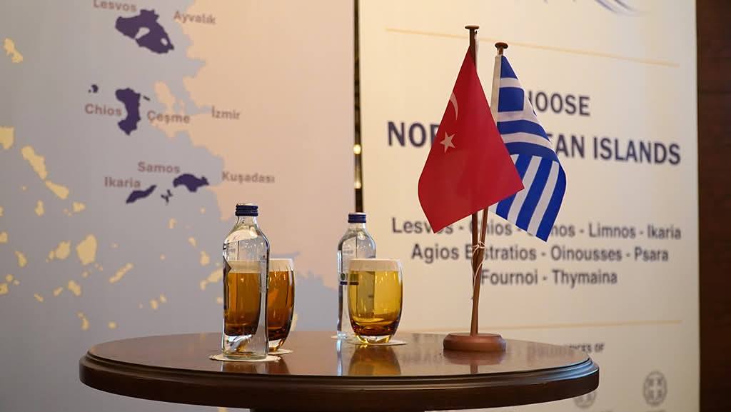 ellada toyrkia simaia