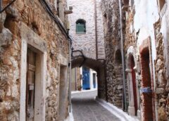 Με αφορμή την ειδησιογραφία για το Μουσικό Σχολείο Χίου