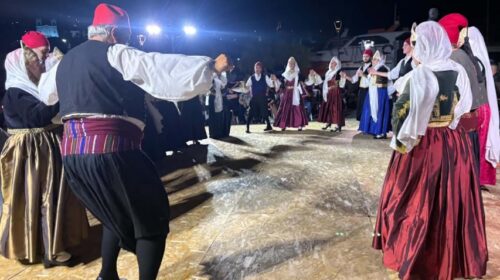 Ξεκίνησε η νέα χορευτική χρονιά για τη «Σίνα» στις Οινούσσες