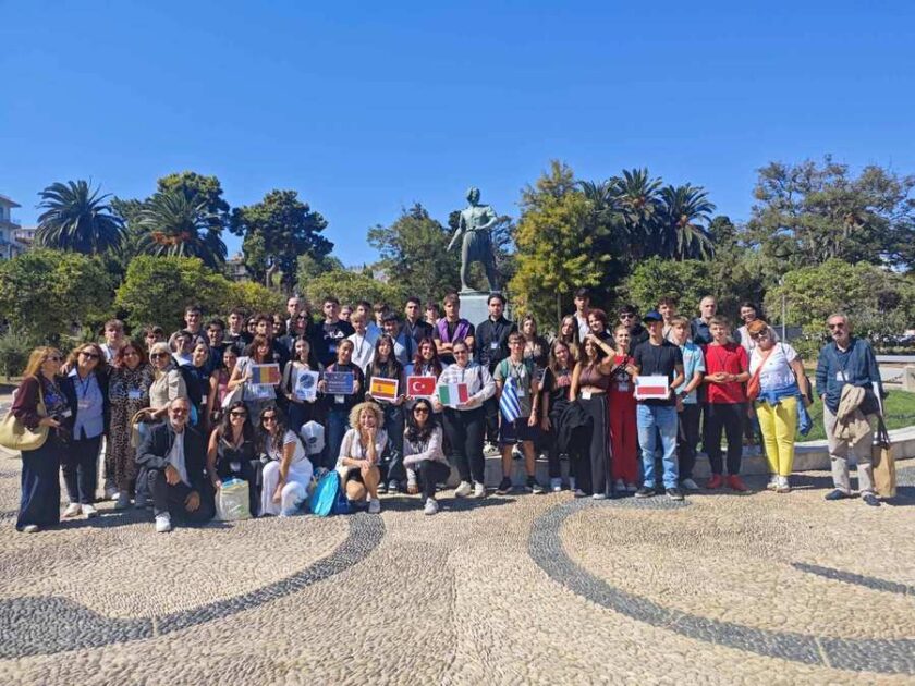 2ο ΓΕΛ Χίου: Μαθητές και εκπαιδευτικοί από έξι χώρες σε συνάντηση Erasmus+